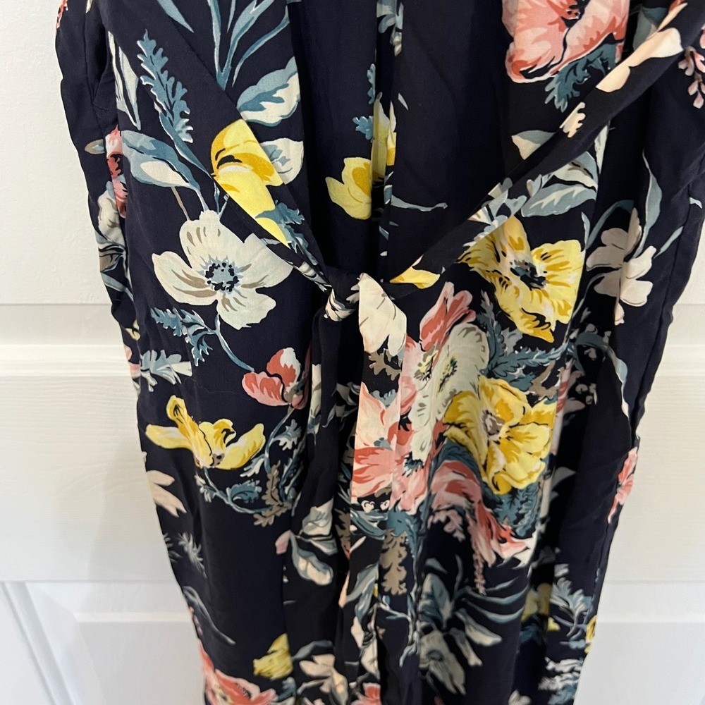 LOFT Navy Blue Floral Short Sleeve Wide Leg Jumpsuit V-Neck Size 2 - Picture 6 of 8